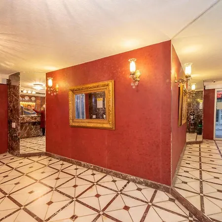 Hotel Yaztur 3*