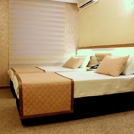 Hotel Yaztur 3*