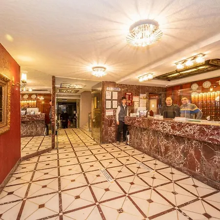 Hotel Yaztur 3*