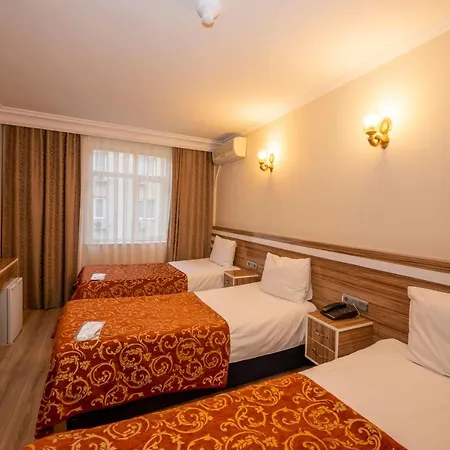 Yaztur Hotell 3*